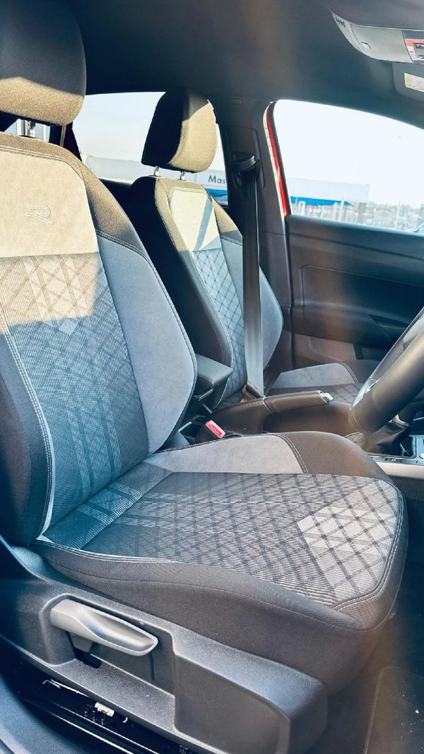 2026-Volkswagen-Taigo-10-TSI-R-Line-Auto image:9