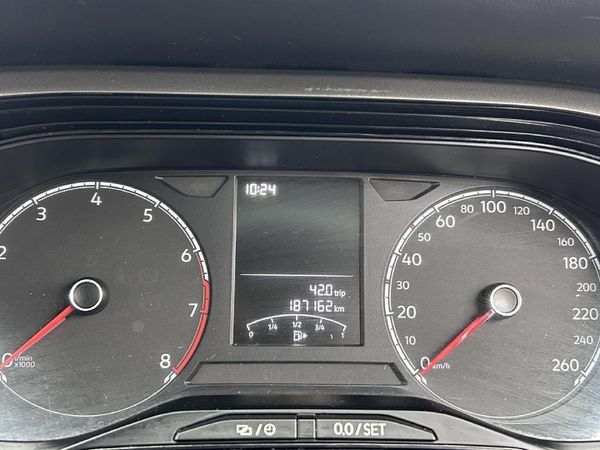 2018-Volkswagen-Polo-10-TSI-Trendline image:9