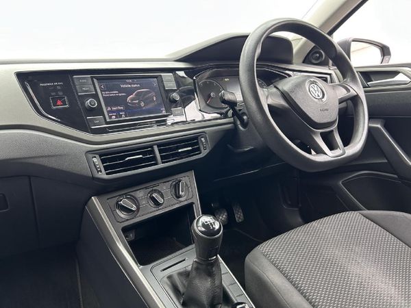 2018-Volkswagen-Polo-10-TSI-Trendline image:7