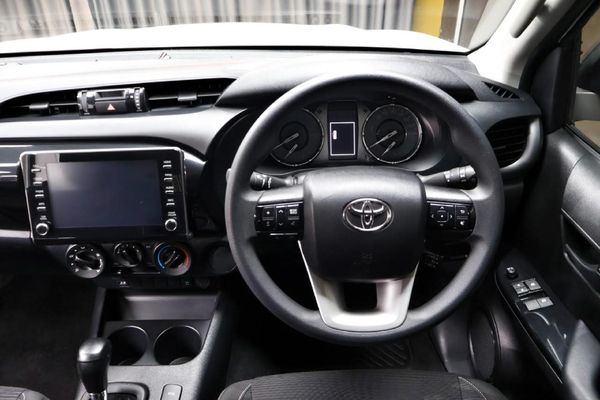 2024-Toyota-Hilux-24-GD-6-Raised-Body-Raider-Auto-Extended-Cab image:8