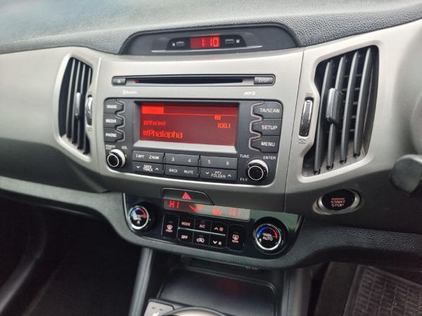 2015-Kia-Sportage-20-CRDi-Auto image:10