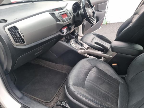 2015-Kia-Sportage-20-CRDi-Auto image:15