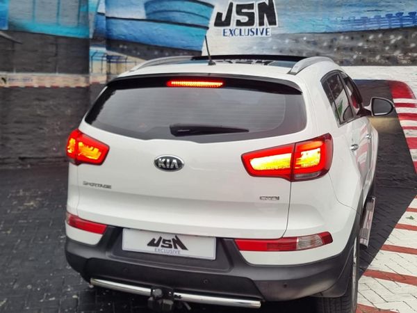 2015-Kia-Sportage-20-CRDi-Auto image:2