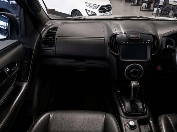 2022-Isuzu-D-Max-300-LX-4x4-Auto-Double-Cab image:19