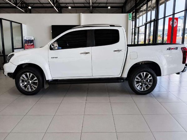 2022-Isuzu-D-Max-300-LX-4x4-Auto-Double-Cab image:5