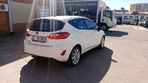 2018-Ford-Fiesta-10-EcoBoost-Trend-Auto-5-dr image:6
