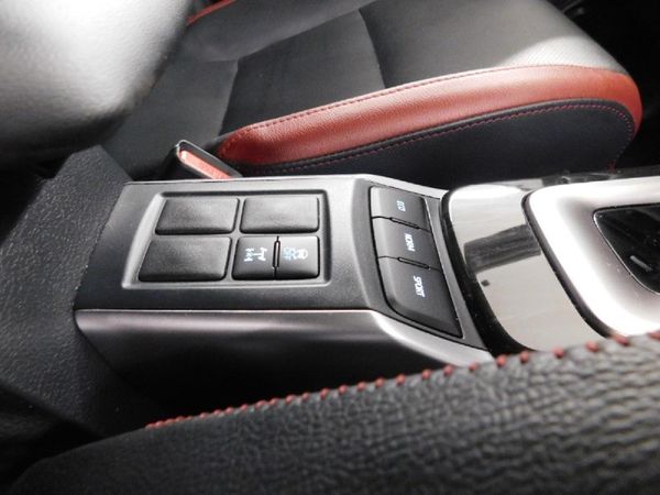 2025-Toyota-Fortuner-28-GD-6-RB-Auto image:15