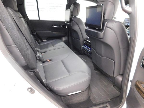 2024-Toyota-Land-Cruiser-300-V6-33-D-ZX image:15