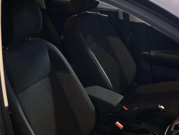 2022-Volkswagen-Polo-10-TSI-Life image:11