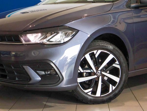 2022-Volkswagen-Polo-10-TSI-Life image:2