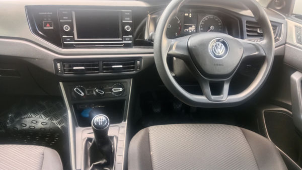 2019-Volkswagen-Polo-10-TSI-Trendline image:16