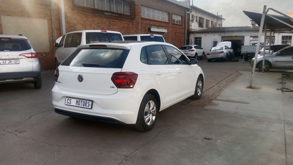 2019-Volkswagen-Polo-10-TSI-Trendline image:6