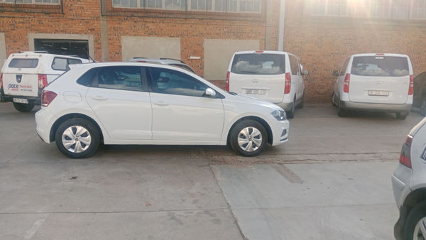 2019-Volkswagen-Polo-10-TSI-Trendline image:7