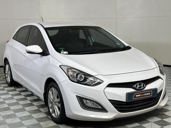 2014-Hyundai-i30-16-GLS-Premium image:14