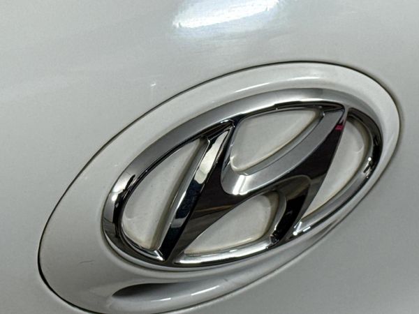2019-Hyundai-Grand-i10-125-Fluid image:10