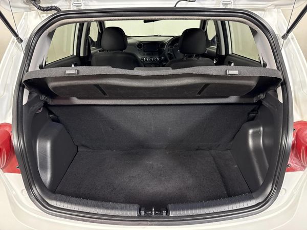 2019-Hyundai-Grand-i10-125-Fluid image:12
