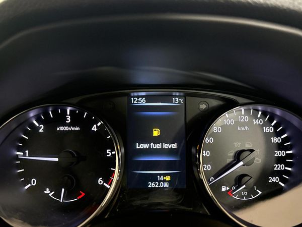 2017-Nissan-Qashqai-15-dCi-Acenta-Tech image:2