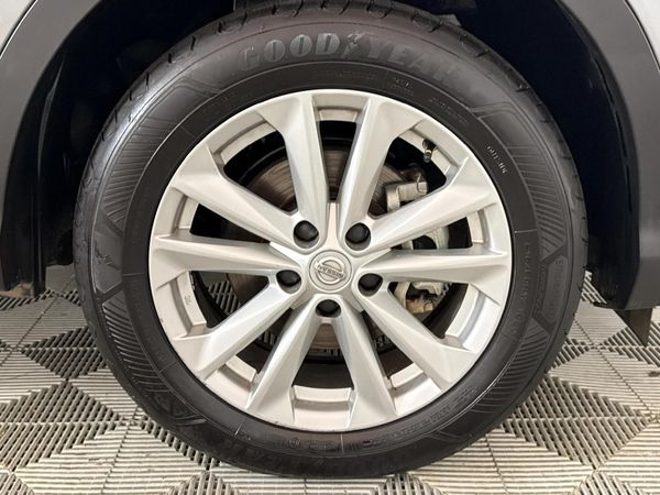 2017-Nissan-Qashqai-15-dCi-Acenta-Tech image:4