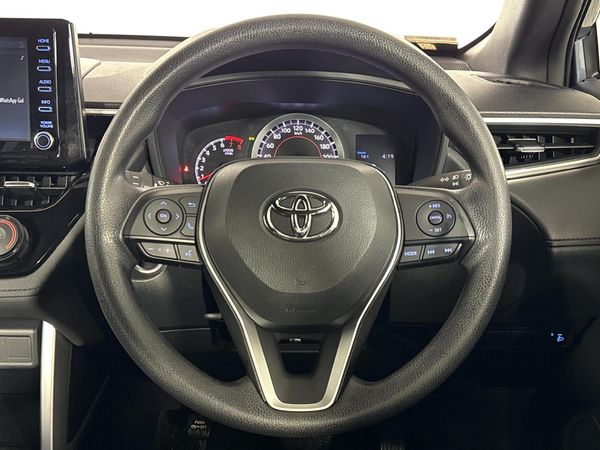 2023-Toyota-Corolla-Cross-18-XI image:11