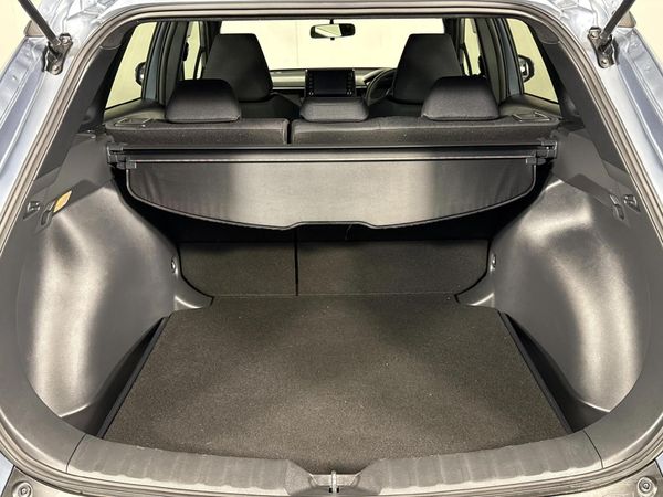 2023-Toyota-Corolla-Cross-18-XI image:13
