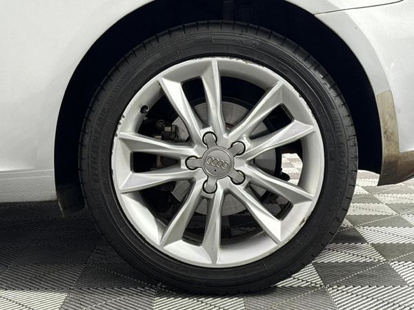 2013-Audi-A3-3-dr-14-TFSI-S-Auto image:5
