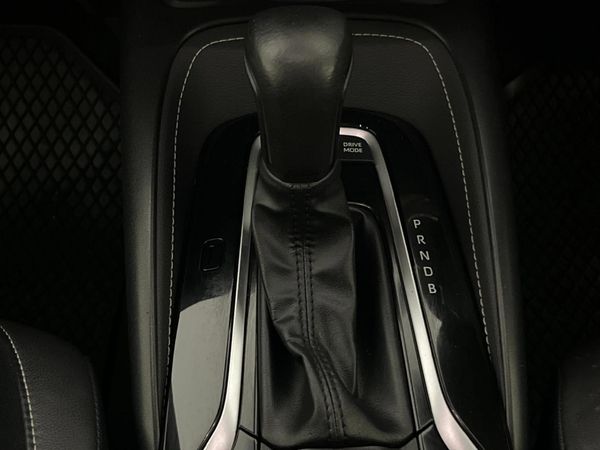 2023-Toyota-Corolla-18-XR-Hybrid-Auto-5-dr image:10