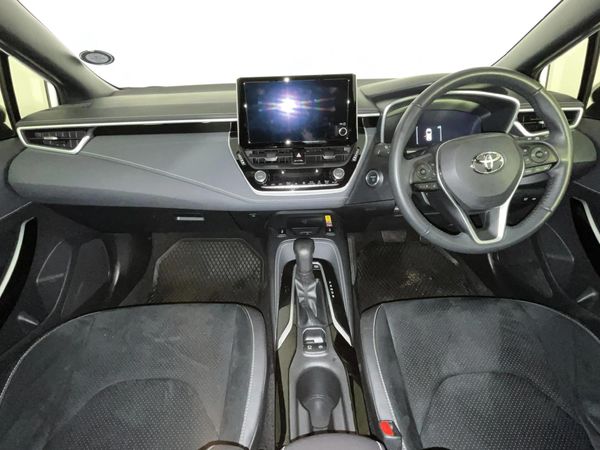 2023-Toyota-Corolla-18-XR-Hybrid-Auto-5-dr image:1