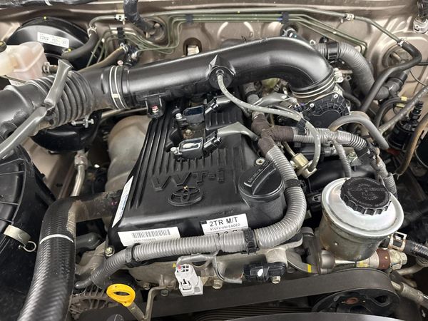 2011-Toyota-Hilux-27-VVTi-Raider-Raised-Body-Double-Cab image:11