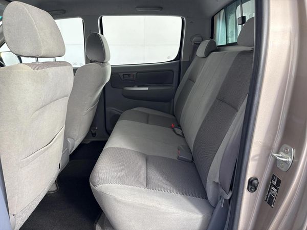 2011-Toyota-Hilux-27-VVTi-Raider-Raised-Body-Double-Cab image:2