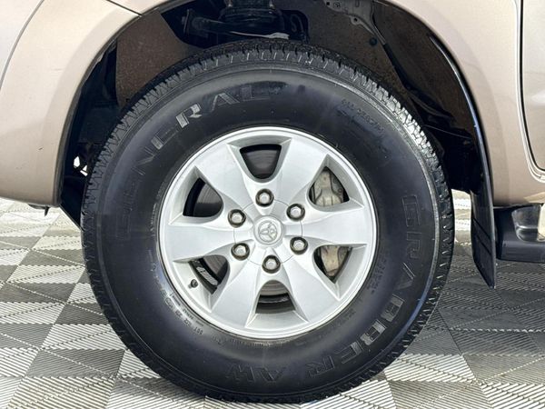2011-Toyota-Hilux-27-VVTi-Raider-Raised-Body-Double-Cab image:3