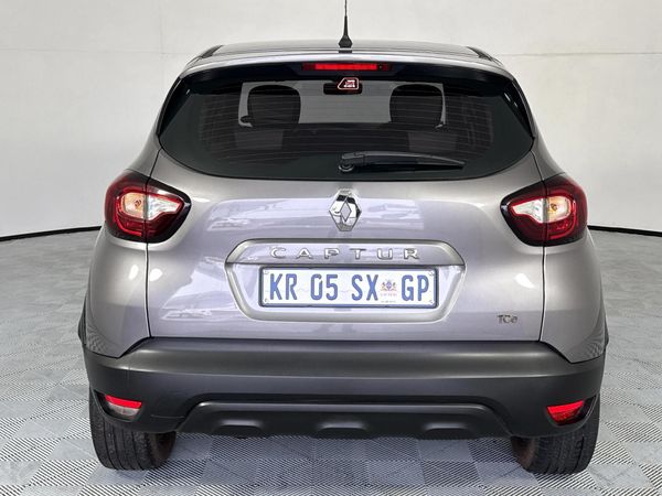2019-Renault-Captur-900T-Blaze-66kW image:18