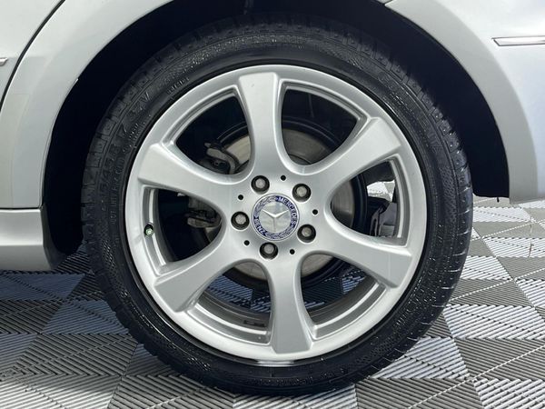 2012-Mercedes-Benz-A-Class-A-180-CDI-Avantgarde-Auto image:6