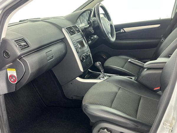 2012-Mercedes-Benz-A-Class-A-180-CDI-Avantgarde-Auto image:8