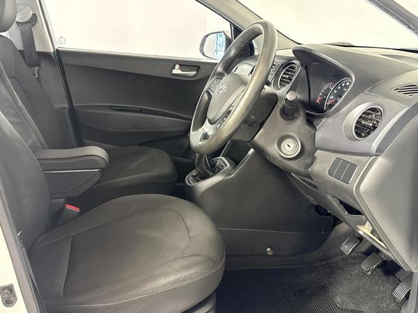 2018-Hyundai-Grand-i10-10-Motion image:9