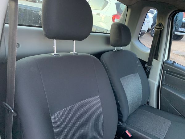 2019-Nissan-NP200-16-AC-Safety-Pack image:18
