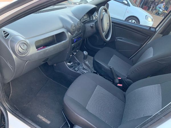 2019-Nissan-NP200-16-AC-Safety-Pack image:21