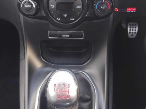2014-Ford-Fiesta-ST-16-EcoBoost-GDTi image:15