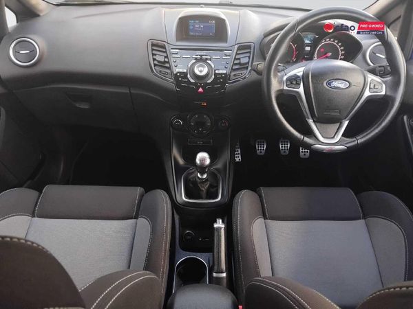2014-Ford-Fiesta-ST-16-EcoBoost-GDTi image:18