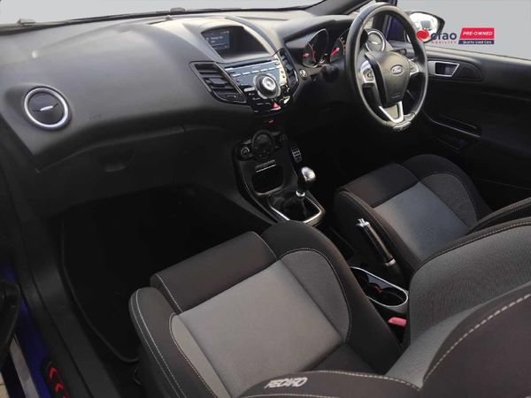 2014-Ford-Fiesta-ST-16-EcoBoost-GDTi image:19