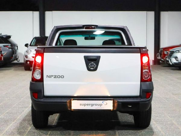 2024-Nissan-NP200-16-AC-Safety-Pack image:12