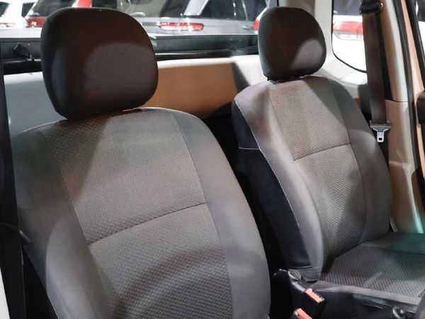 2024-Nissan-NP200-16-AC-Safety-Pack image:19