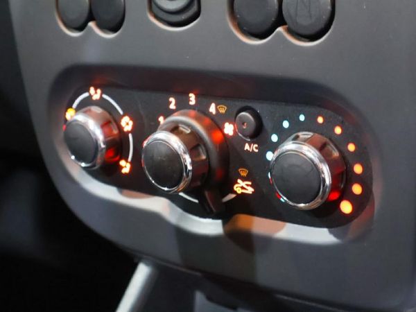 2024-Nissan-NP200-16-AC-Safety-Pack image:25