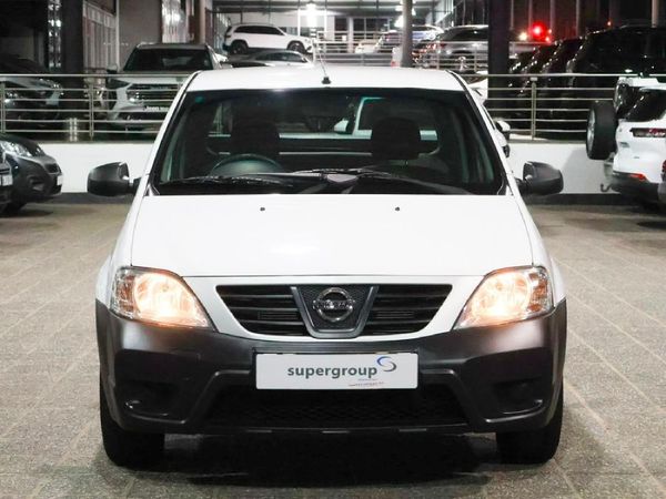 2024-Nissan-NP200-16-AC-Safety-Pack image:4