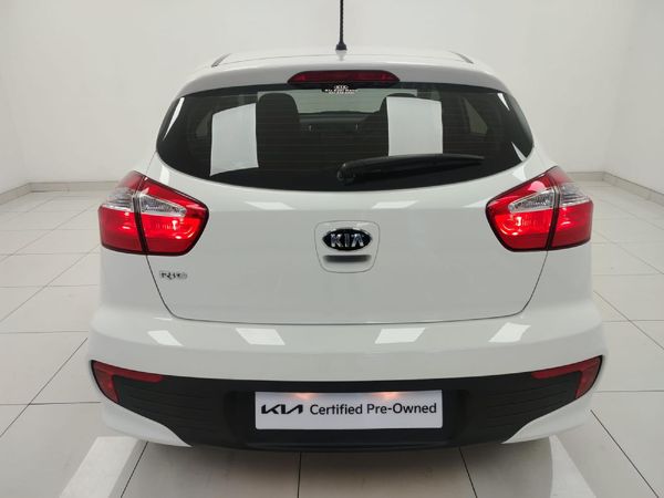2017-Kia-Rio-12-5-dr image:26