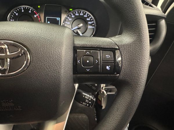 2026-Toyota-Hilux-24-GD-6-Raised-Body-Raider-Single-Cab image:9