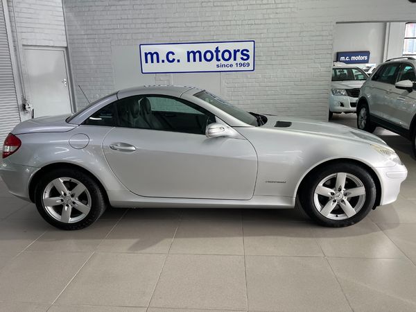 2007-Mercedes-Benz-SLK-200-Kompressor-Auto image:1