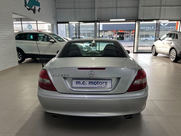 2007-Mercedes-Benz-SLK-200-Kompressor-Auto image:3