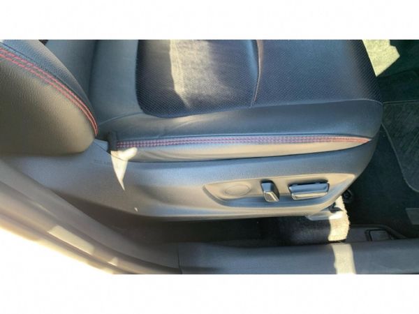 2025-Toyota-Corolla-Cross-18-GR-S image:9