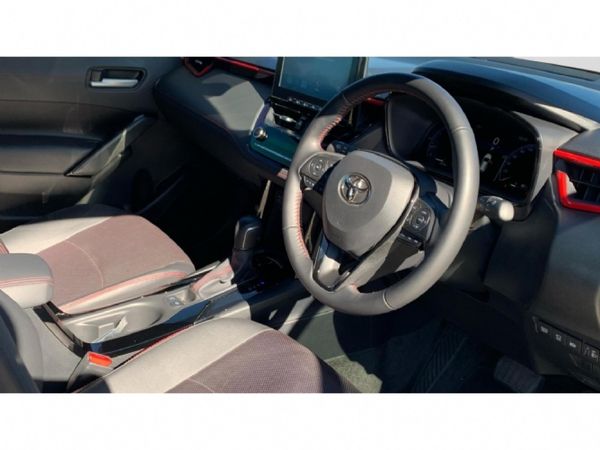 2025-Toyota-Corolla-Cross-18-GR-S image:11