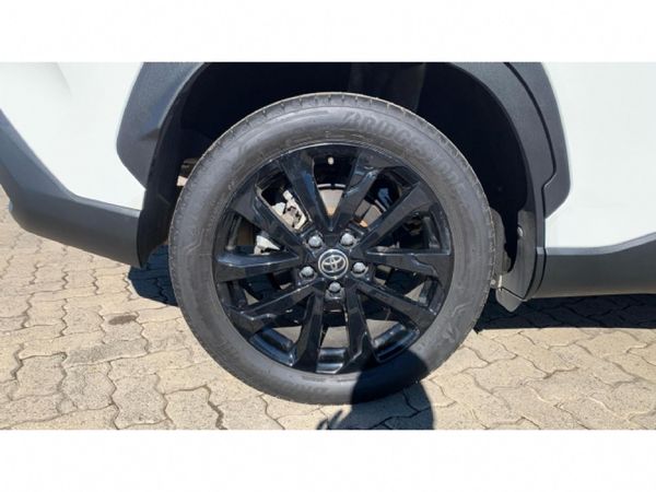 2025-Toyota-Corolla-Cross-18-GR-S image:19